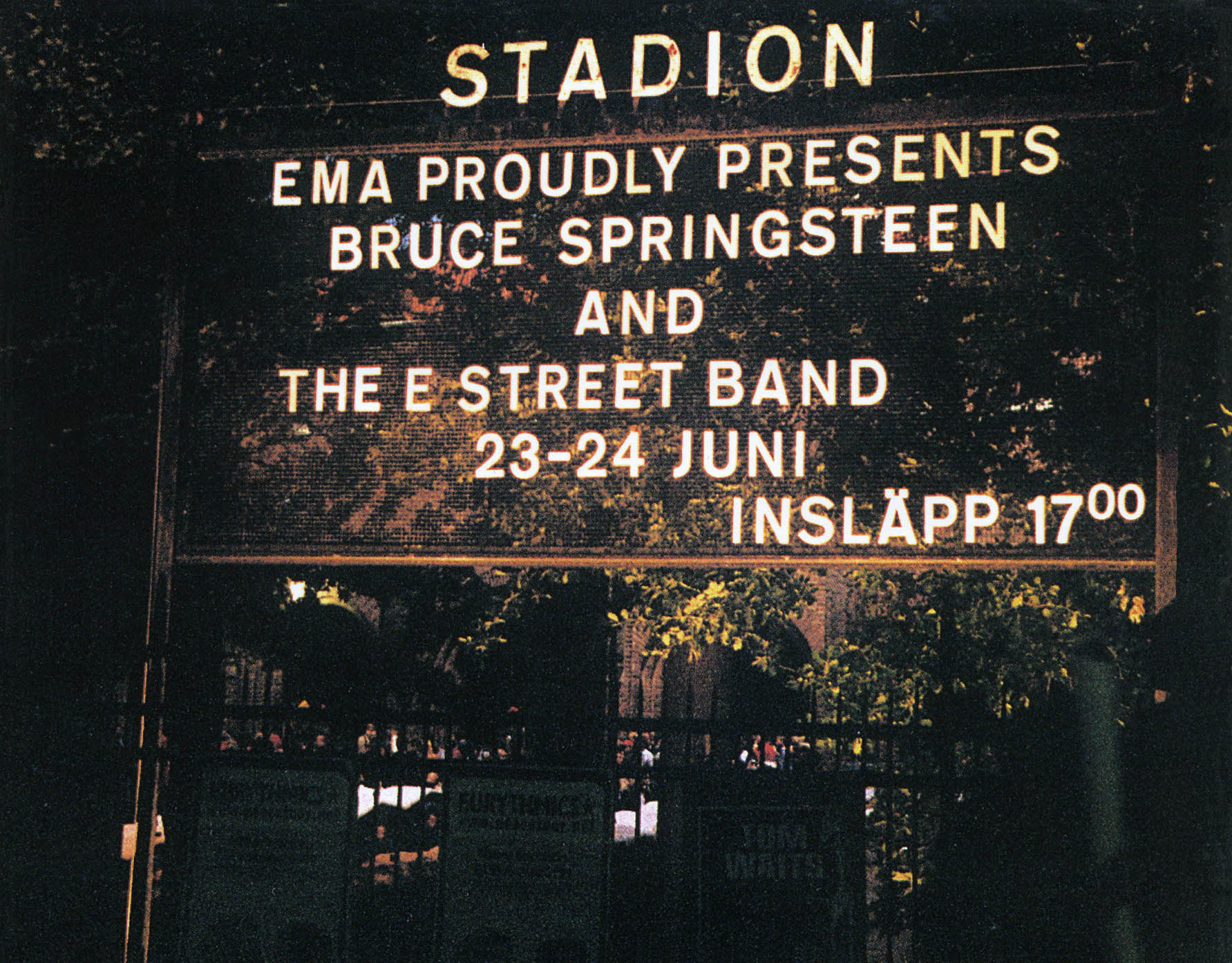 BruceSpringsteenAndTheEastStreetBand1999-06-23OlympicStadionStockholmSweden (12).jpg